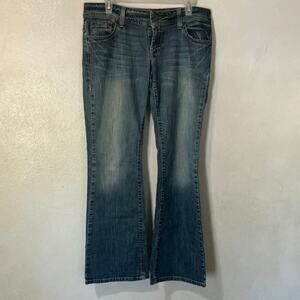 American eagle AE Artist size 12